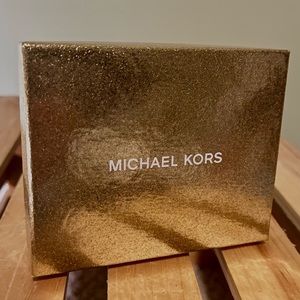 Michael Kors Wallet | Never used
